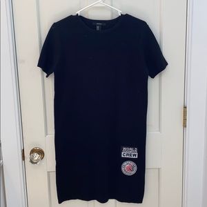 Forever 21 black T-shirt dress